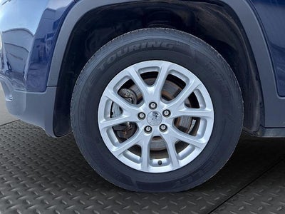 2015 Jeep Cherokee 4d SUV 4WD Latitude