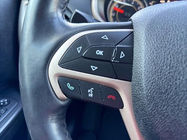 2015 Jeep Cherokee 4d SUV 4WD Latitude