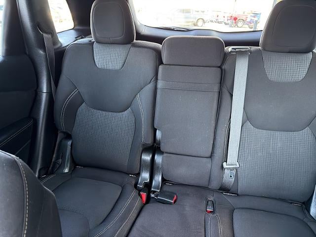 2015 Jeep Cherokee 4d SUV 4WD Latitude