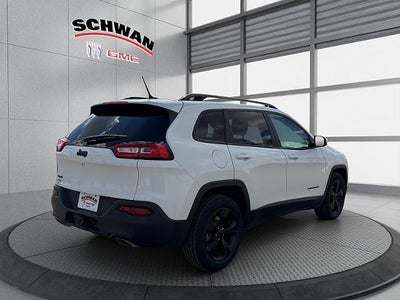 2015 Jeep Cherokee 4d SUV 4WD Altitude V6