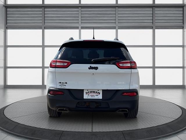 2015 Jeep Cherokee 4d SUV 4WD Altitude V6