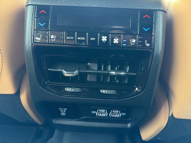 2023 Jeep Grand Cherokee L Summit Reserve 4x4