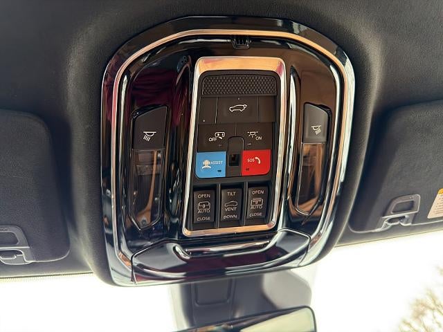 2023 Jeep Grand Cherokee L Summit Reserve 4x4