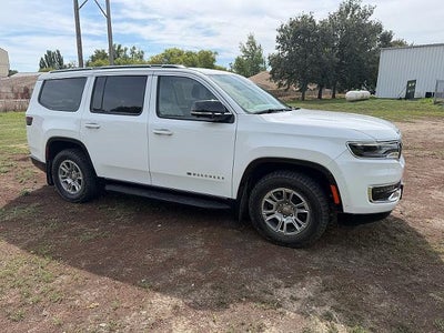 2024 Jeep Wagoneer Base