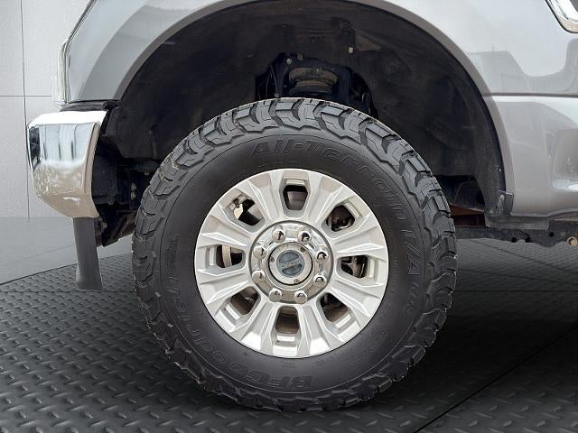 2022 Ford Super Duty F-350 SRW XLT Crew Cab 8' Box