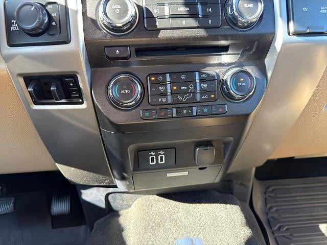 2017 Ford Super Duty F-350 SRW Platinum
