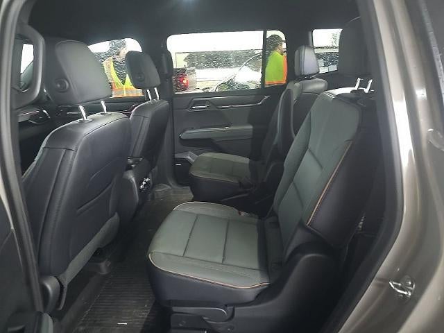 2026 GMC Acadia AWD AT4