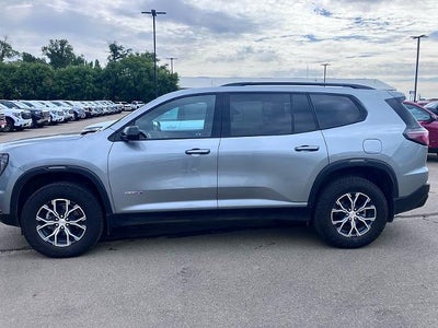 2025 GMC Acadia AWD AT4