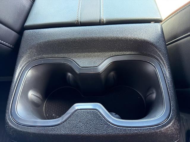 2025 GMC Acadia AWD AT4