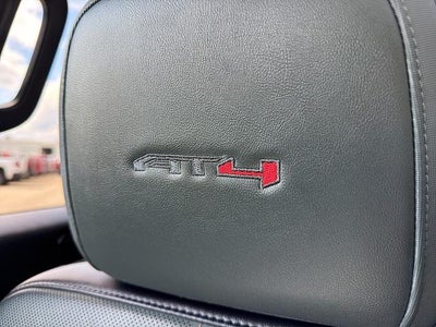 2025 GMC Acadia AWD AT4