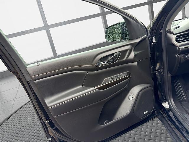 2020 GMC Acadia AT4