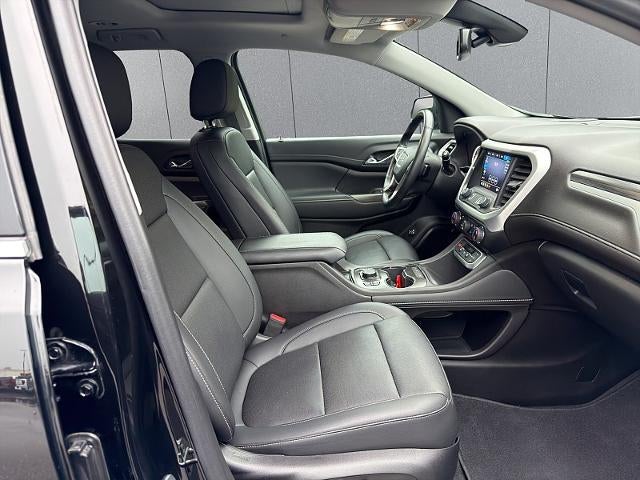 2022 GMC Acadia SLT