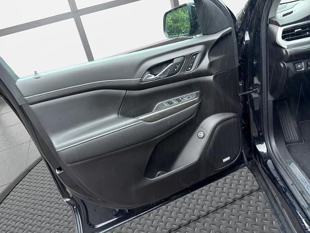 2022 GMC Acadia SLT