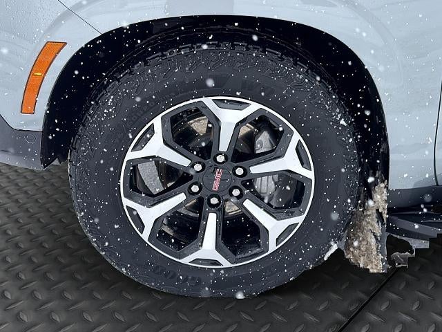 2025 GMC Yukon XL AT4