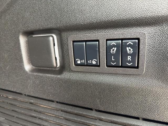 2024 GMC Yukon XL Denali Ultimate