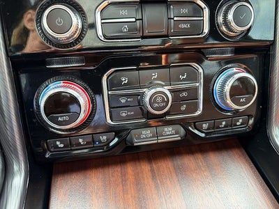 2024 GMC Yukon XL Denali Ultimate