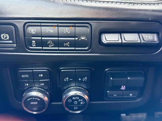 2024 GMC Yukon XL Denali Ultimate