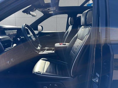 2025 GMC Yukon AT4 Ultimate