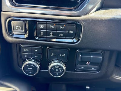 2025 GMC Yukon AT4 Ultimate