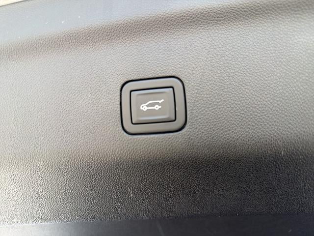 2025 GMC Yukon AT4 Ultimate