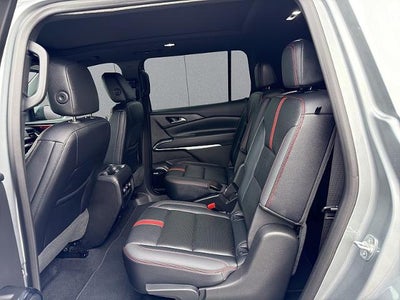 2025 Chevrolet Traverse AWD RS