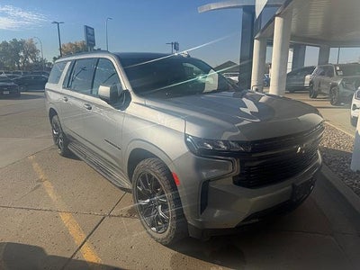 2023 Chevrolet Suburban RST