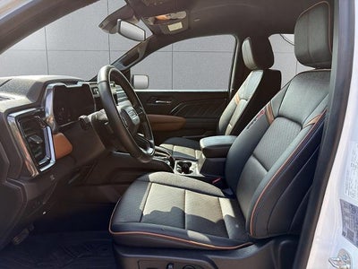 2024 GMC Canyon 4WD AT4