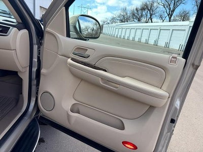 2008 Cadillac Escalade Base
