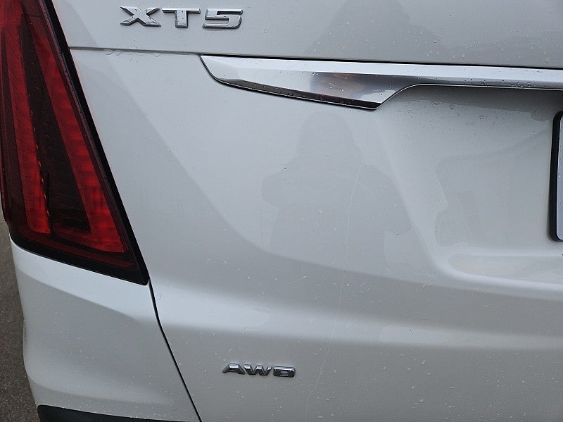 2025 Cadillac XT5 AWD Luxury