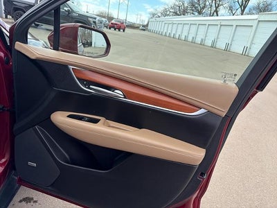 2018 Cadillac XT5 Platinum AWD