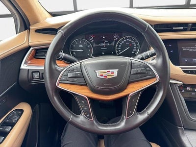 2018 Cadillac XT5 Platinum AWD