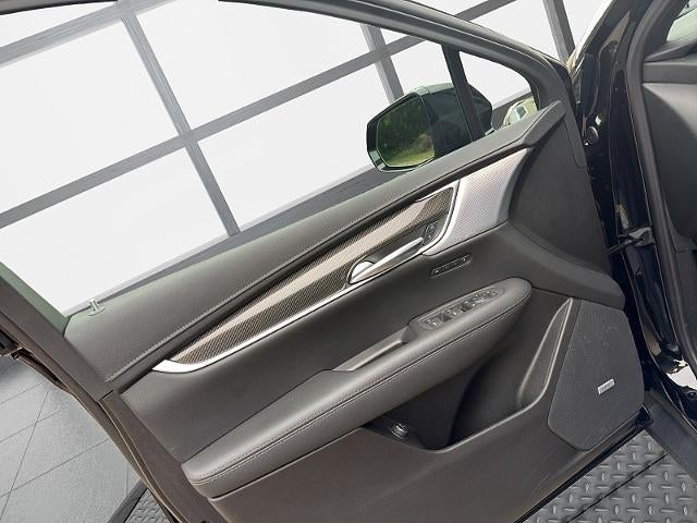 2025 Cadillac XT5 AWD Sport