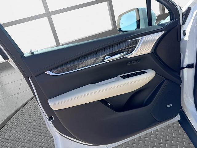 2023 Cadillac XT5 AWD Sport