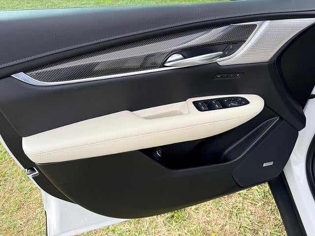 2023 Cadillac XT5 AWD Sport
