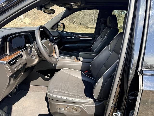 2023 Cadillac Escalade ESV 4WD Premium Luxury