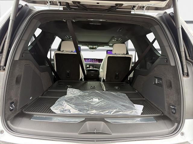 2027 Cadillac Escalade 4WD Platinum Sport