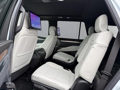 2027 Cadillac Escalade 4WD Platinum Sport