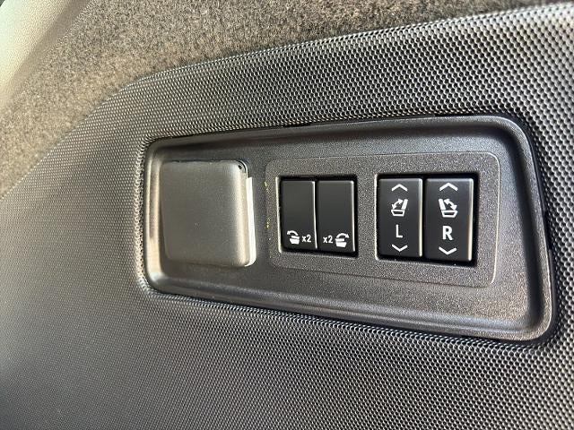 2026 Cadillac Escalade 4WD Platinum Sport