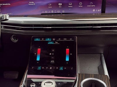 2025 Cadillac Escalade ESV 4WD Premium Luxury