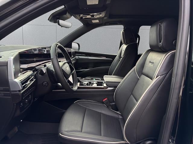 2025 Cadillac Escalade ESV 4WD Premium Luxury