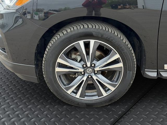 2020 Nissan Pathfinder Platinum