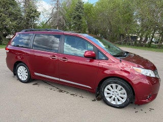 2014 Toyota Sienna 4d Wagon XLE AWD