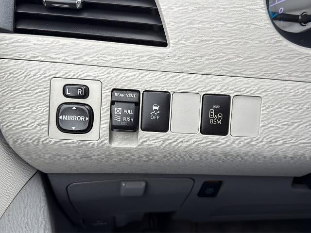 2014 Toyota Sienna 4d Wagon XLE