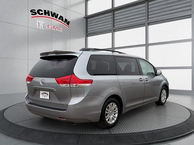 2014 Toyota Sienna 4d Wagon XLE