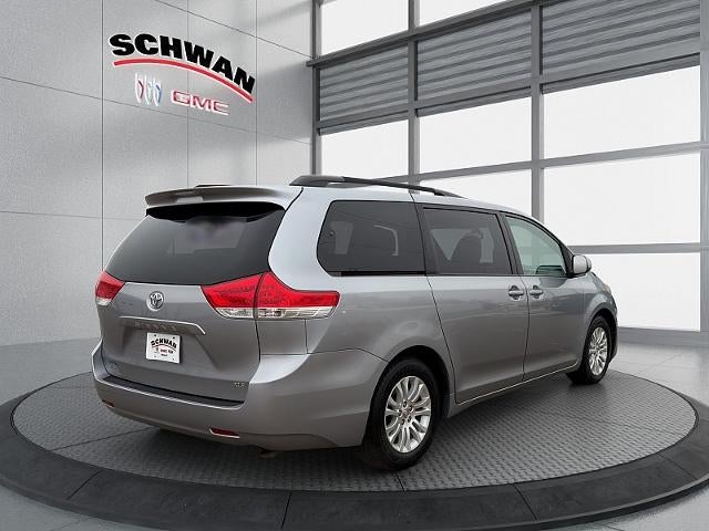2014 Toyota Sienna 4d Wagon XLE
