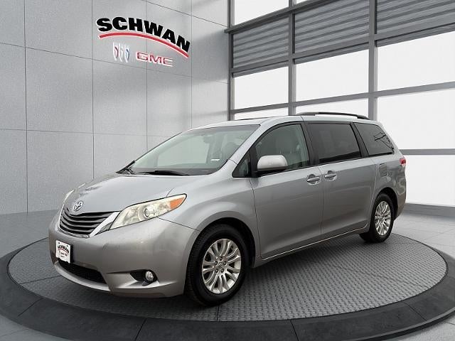 2014 Toyota Sienna 4d Wagon XLE