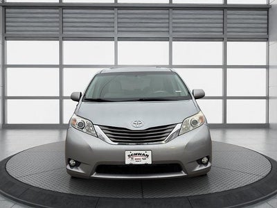 2014 Toyota Sienna 4d Wagon XLE