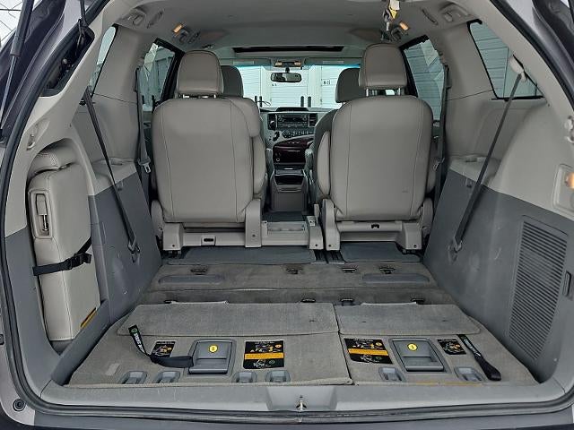 2012 Toyota Sienna 4d Wagon XLE w/Auto Access Seat