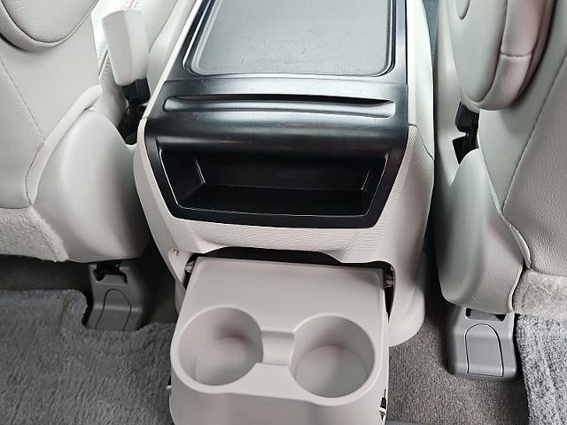 2012 Toyota Sienna 4d Wagon XLE w/Auto Access Seat