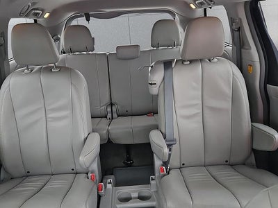 2012 Toyota Sienna 4d Wagon XLE w/Auto Access Seat